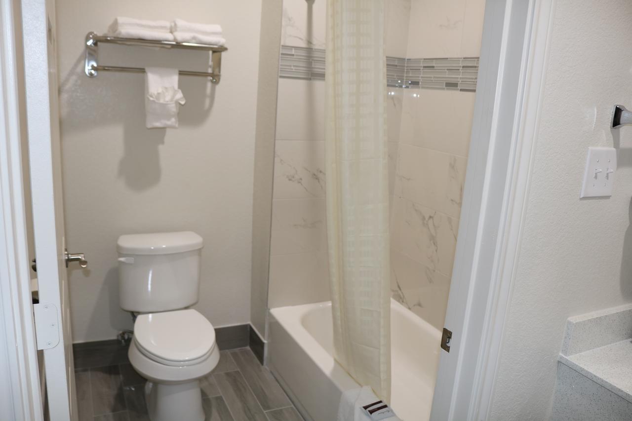 Scottish Inn & Suites - Iah Airport ฮัมเบิล ภายนอก รูปภาพ