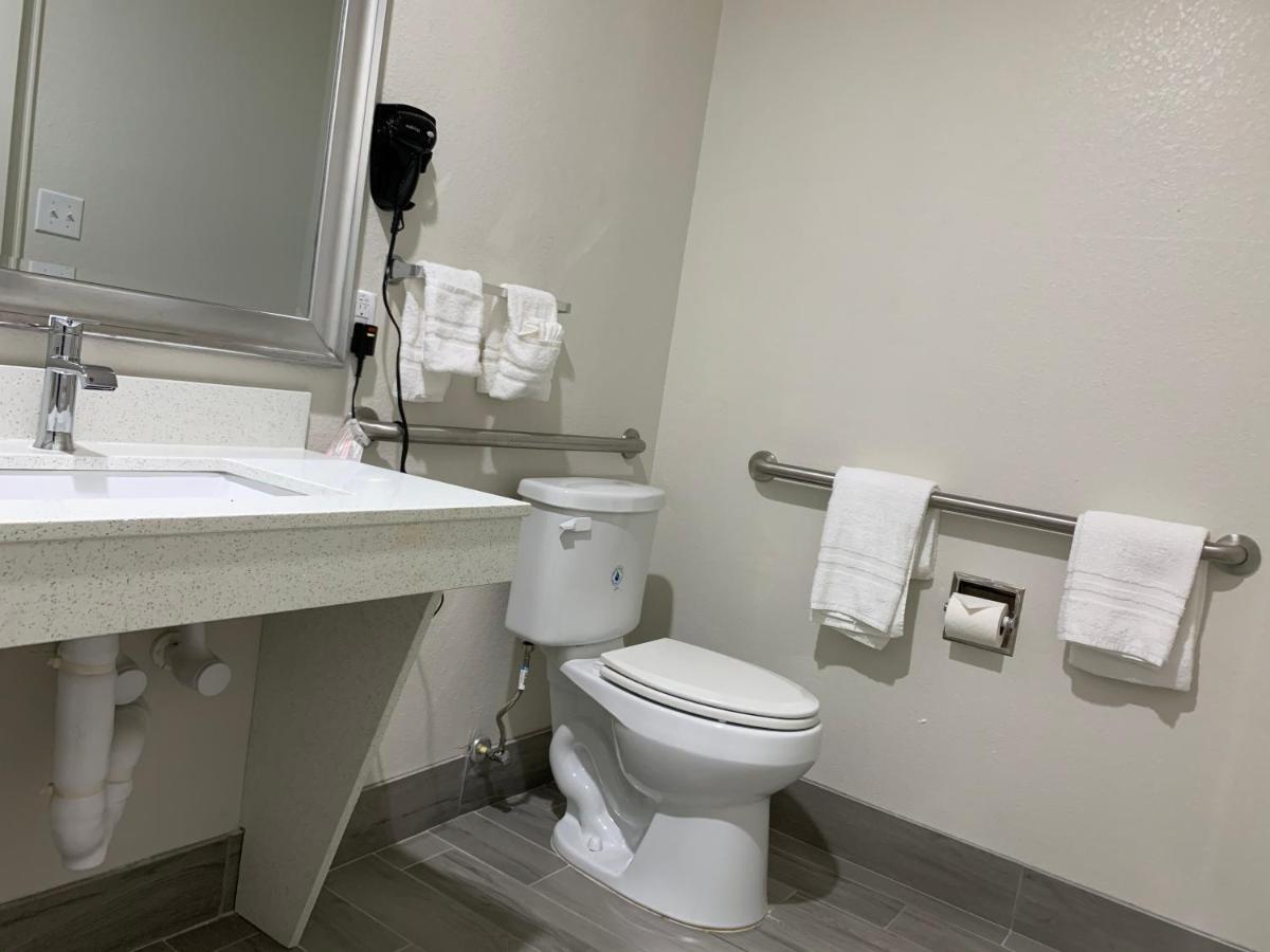 Scottish Inn & Suites - Iah Airport ฮัมเบิล ภายนอก รูปภาพ